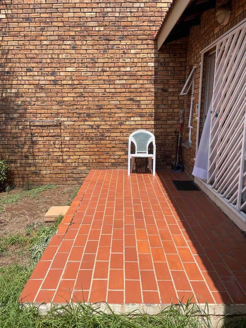 2 Bedroom Property for Sale in Randhart Gauteng