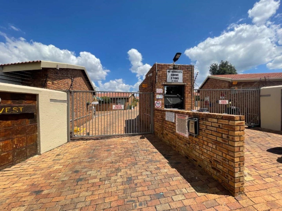 2 Bedroom Property for Sale in Randhart Gauteng