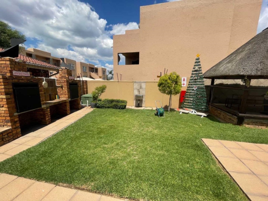 2 Bedroom Property for Sale in Randhart Gauteng