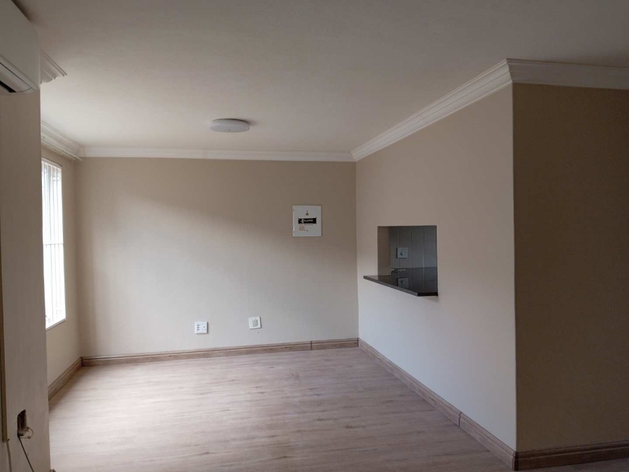 2 Bedroom Property for Sale in Hennopspark Gauteng