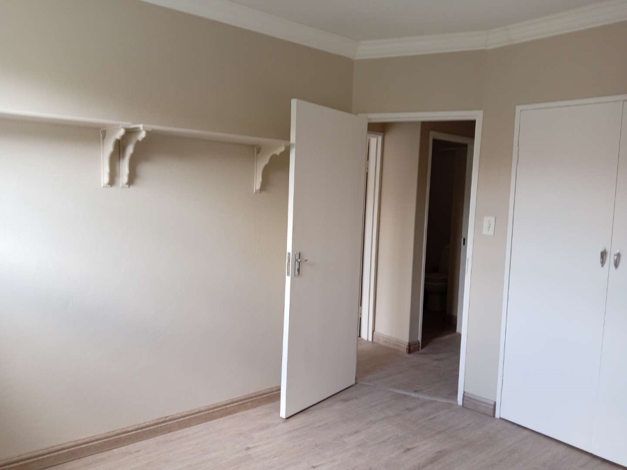 2 Bedroom Property for Sale in Hennopspark Gauteng