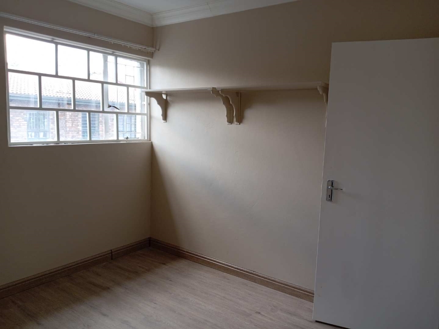 2 Bedroom Property for Sale in Hennopspark Gauteng