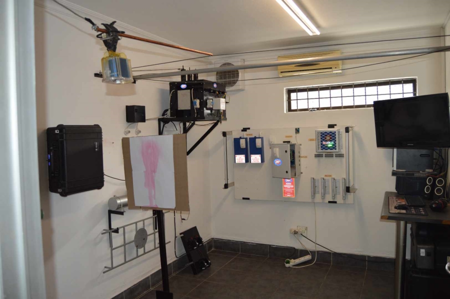 Commercial Property for Sale in New Redruth Gauteng