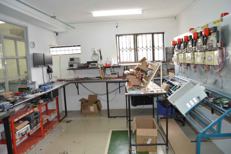 Commercial Property for Sale in New Redruth Gauteng