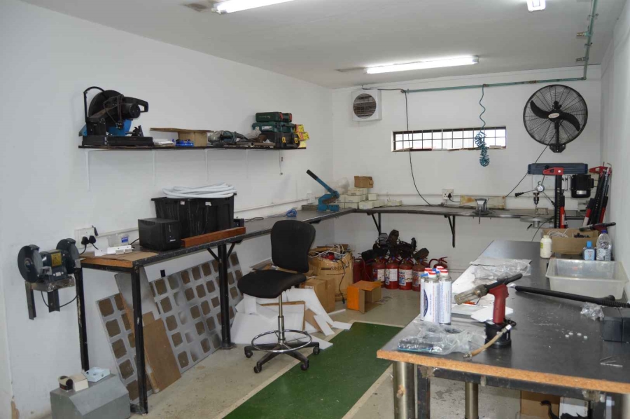 Commercial Property for Sale in New Redruth Gauteng