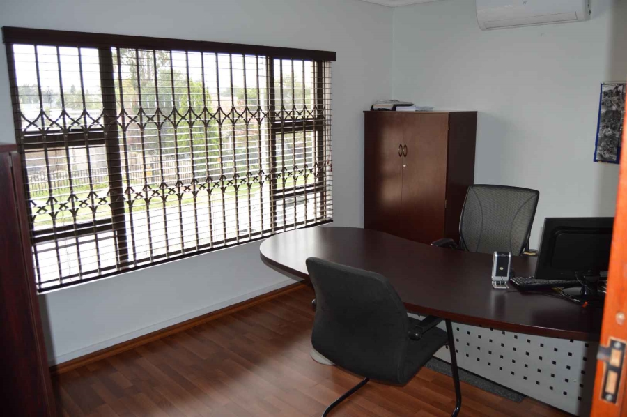 Commercial Property for Sale in New Redruth Gauteng