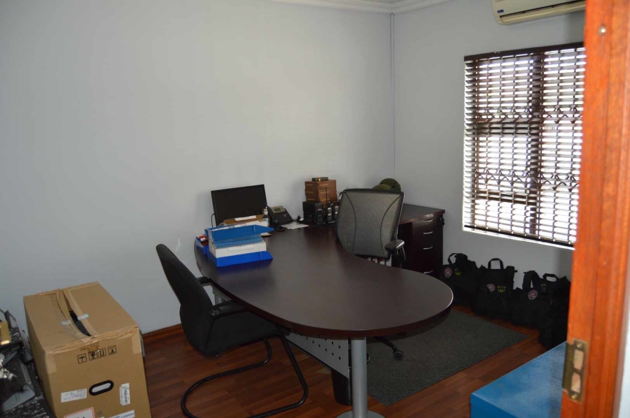 Commercial Property for Sale in New Redruth Gauteng