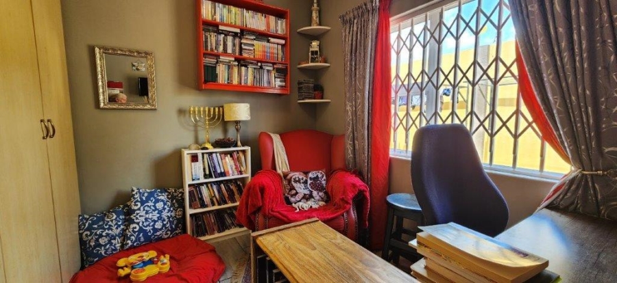 4 Bedroom Property for Sale in New Redruth Gauteng