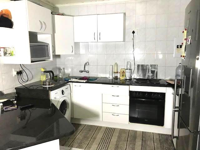 To Let 1 Bedroom Property for Rent in Benmore Gardens Gauteng
