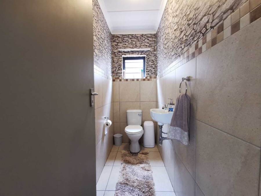 4 Bedroom Property for Sale in Leopard