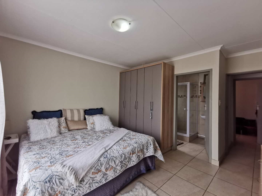 4 Bedroom Property for Sale in Leopard