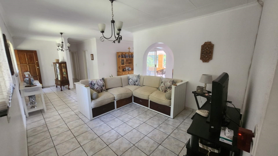 4 Bedroom Property for Sale in Brackendowns Gauteng