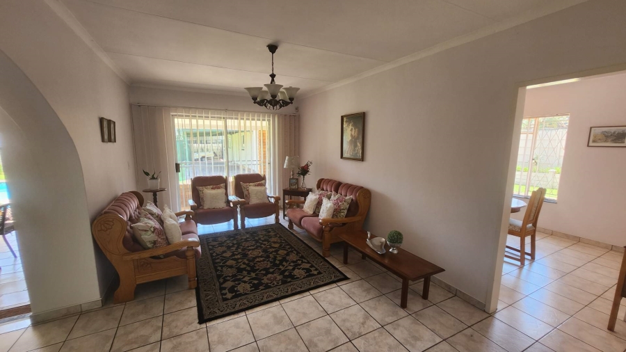 4 Bedroom Property for Sale in Brackendowns Gauteng