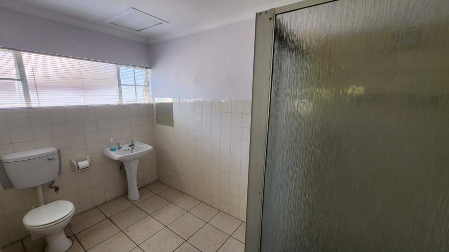 4 Bedroom Property for Sale in Brackendowns Gauteng