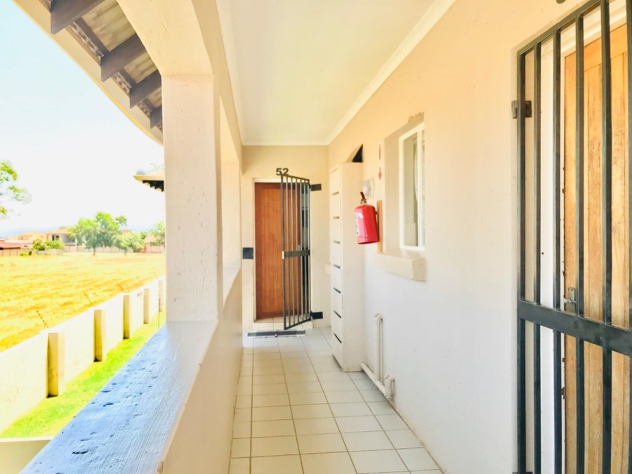 2 Bedroom Property for Sale in Klippoortje Gauteng