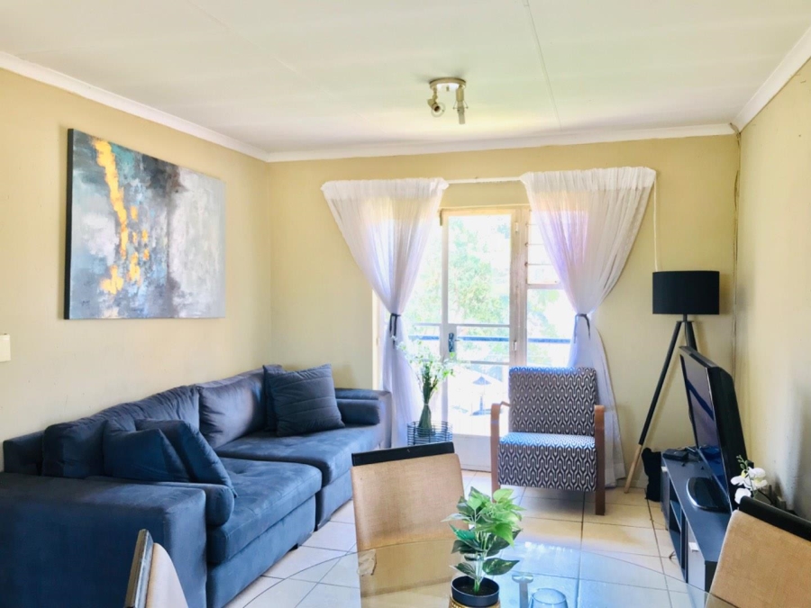 2 Bedroom Property for Sale in Klippoortje Gauteng