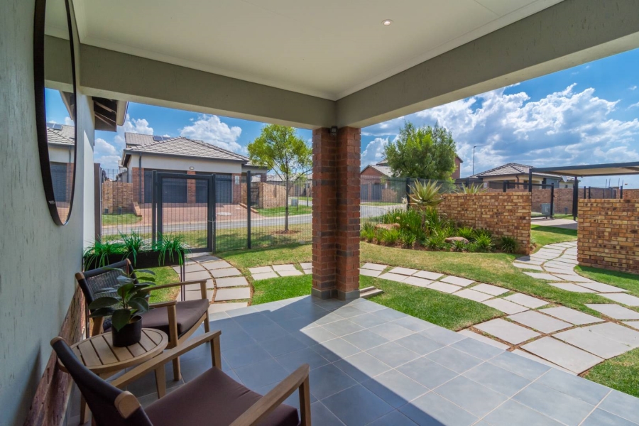 3 Bedroom Property for Sale in Lion Pride Gauteng