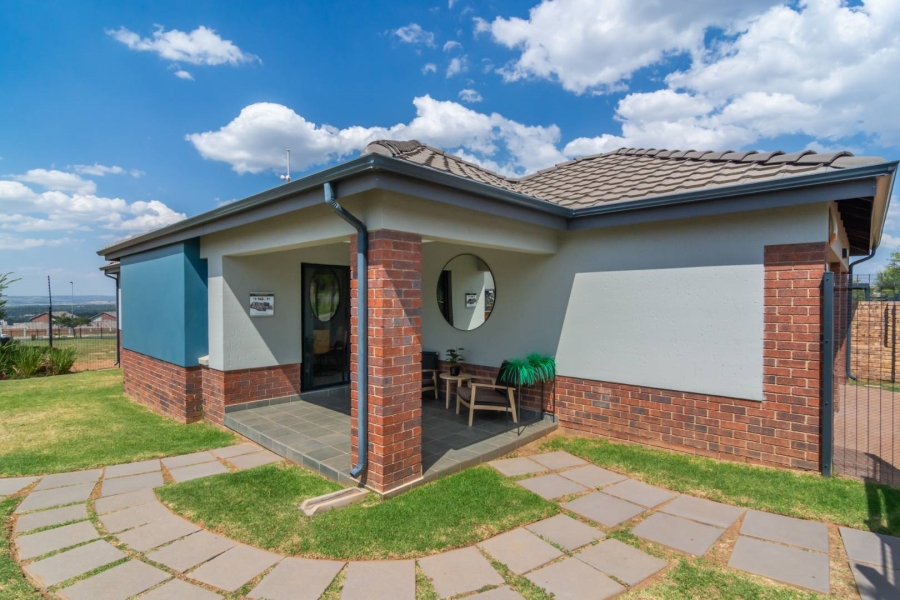 3 Bedroom Property for Sale in Lion Pride Gauteng