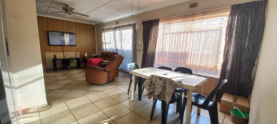 3 Bedroom Property for Sale in Verwoerdpark Gauteng