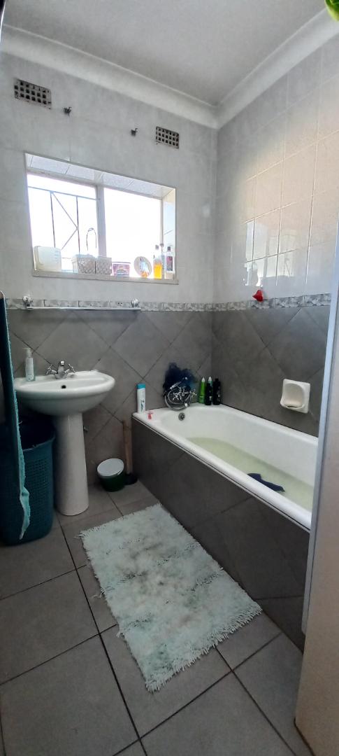 3 Bedroom Property for Sale in Verwoerdpark Gauteng