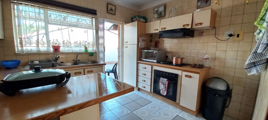 3 Bedroom Property for Sale in Verwoerdpark Gauteng