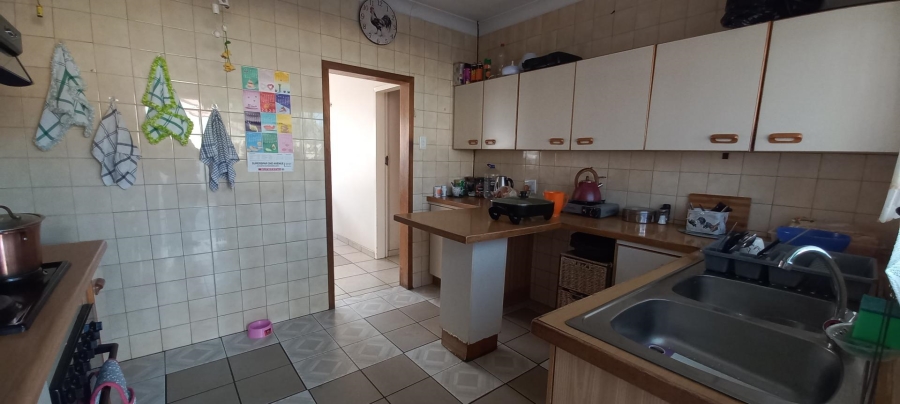 3 Bedroom Property for Sale in Verwoerdpark Gauteng