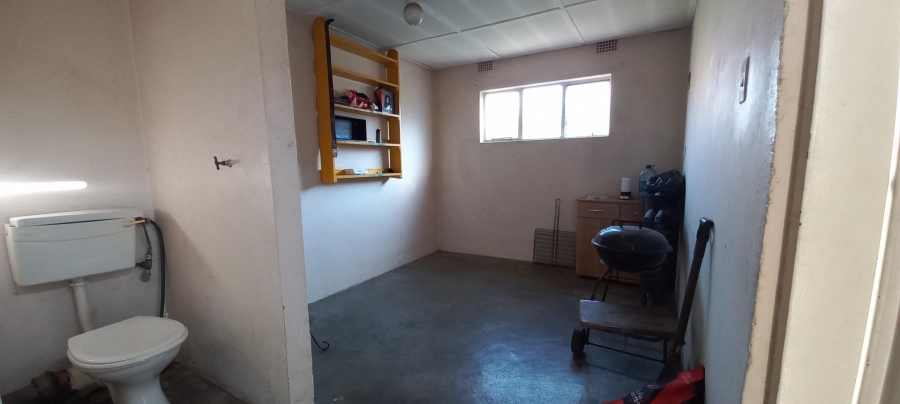 3 Bedroom Property for Sale in Verwoerdpark Gauteng