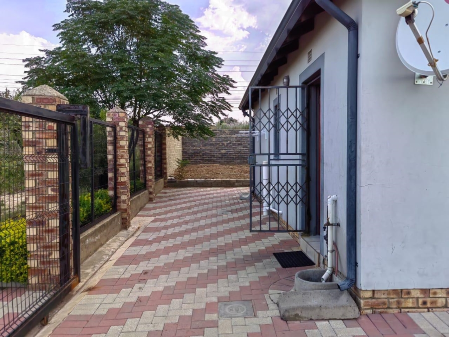 2 Bedroom Property for Sale in Midrand Gauteng