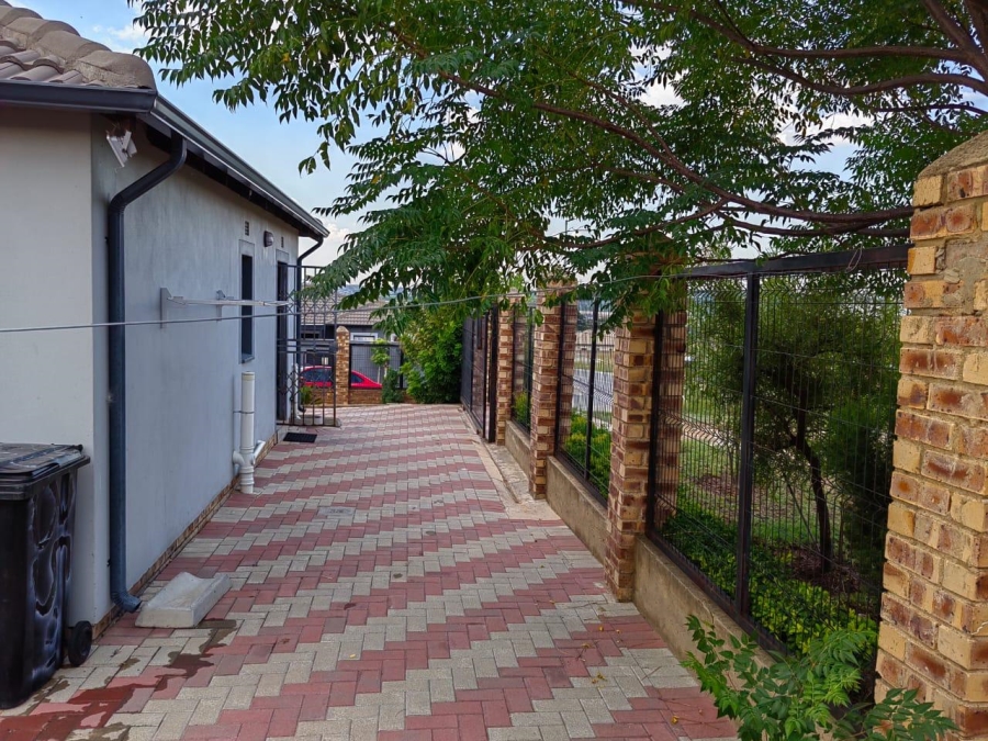 2 Bedroom Property for Sale in Midrand Gauteng