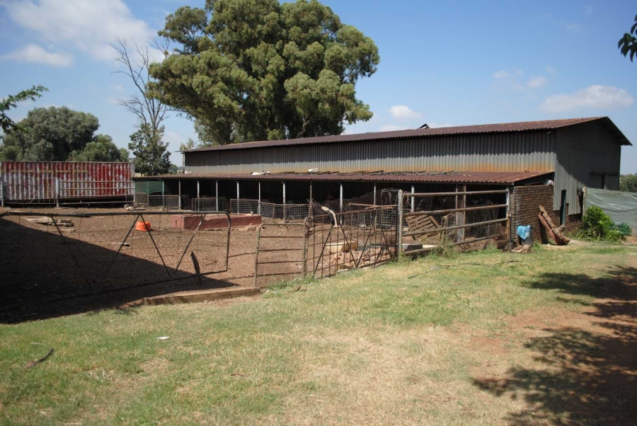 5 Bedroom Property for Sale in Rietfontein A H Gauteng