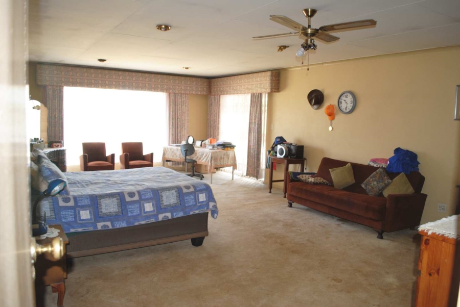 5 Bedroom Property for Sale in Rietfontein A H Gauteng
