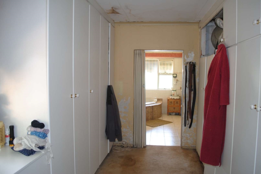 5 Bedroom Property for Sale in Rietfontein A H Gauteng