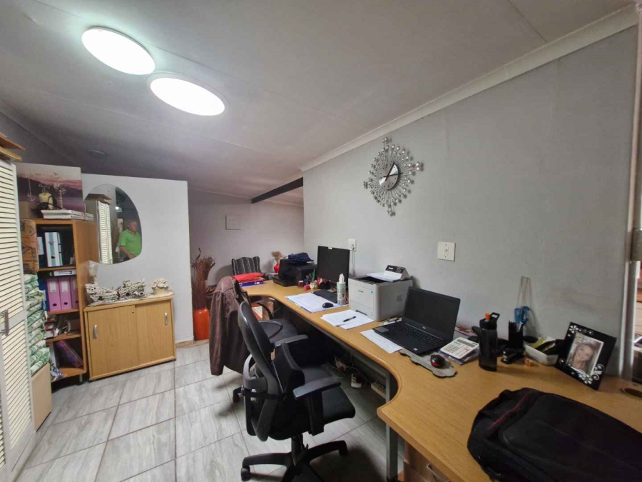 3 Bedroom Property for Sale in Capital Park Gauteng