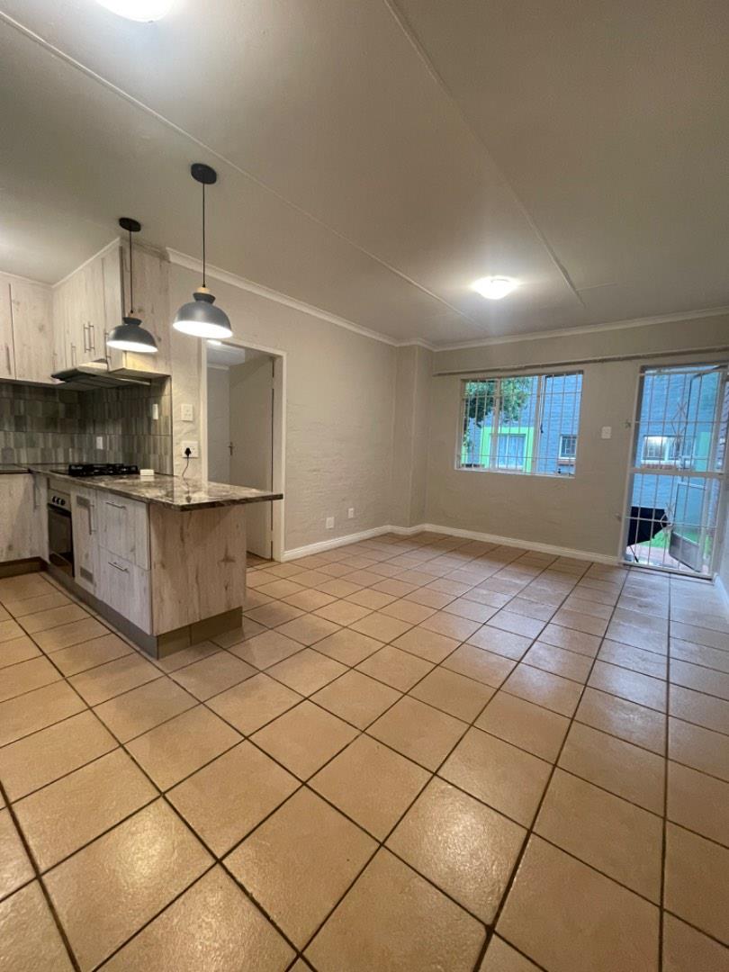 To Let 1 Bedroom Property for Rent in Erasmuskloof Gauteng
