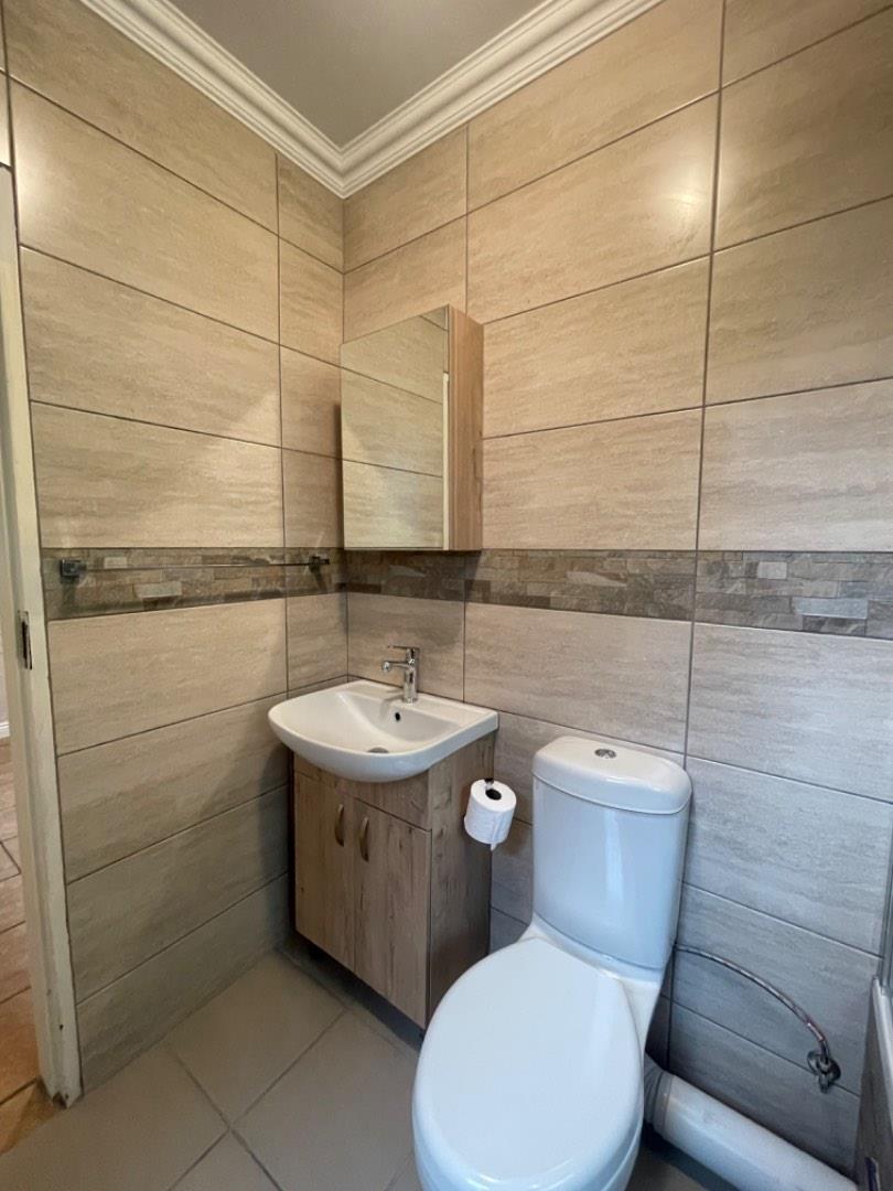 To Let 1 Bedroom Property for Rent in Erasmuskloof Gauteng