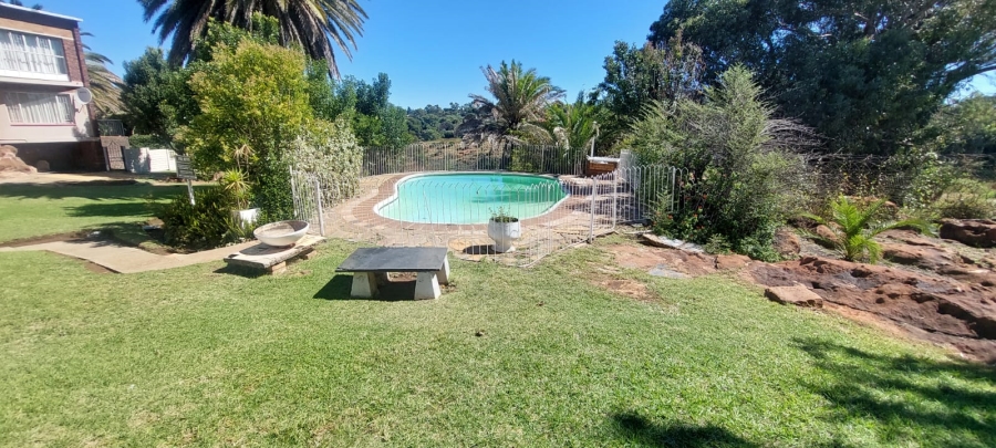 2 Bedroom Property for Sale in Townsview Gauteng