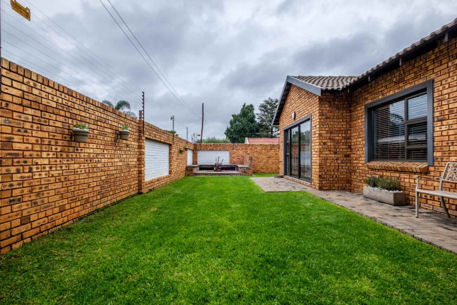 4 Bedroom Property for Sale in Brackenhurst Gauteng
