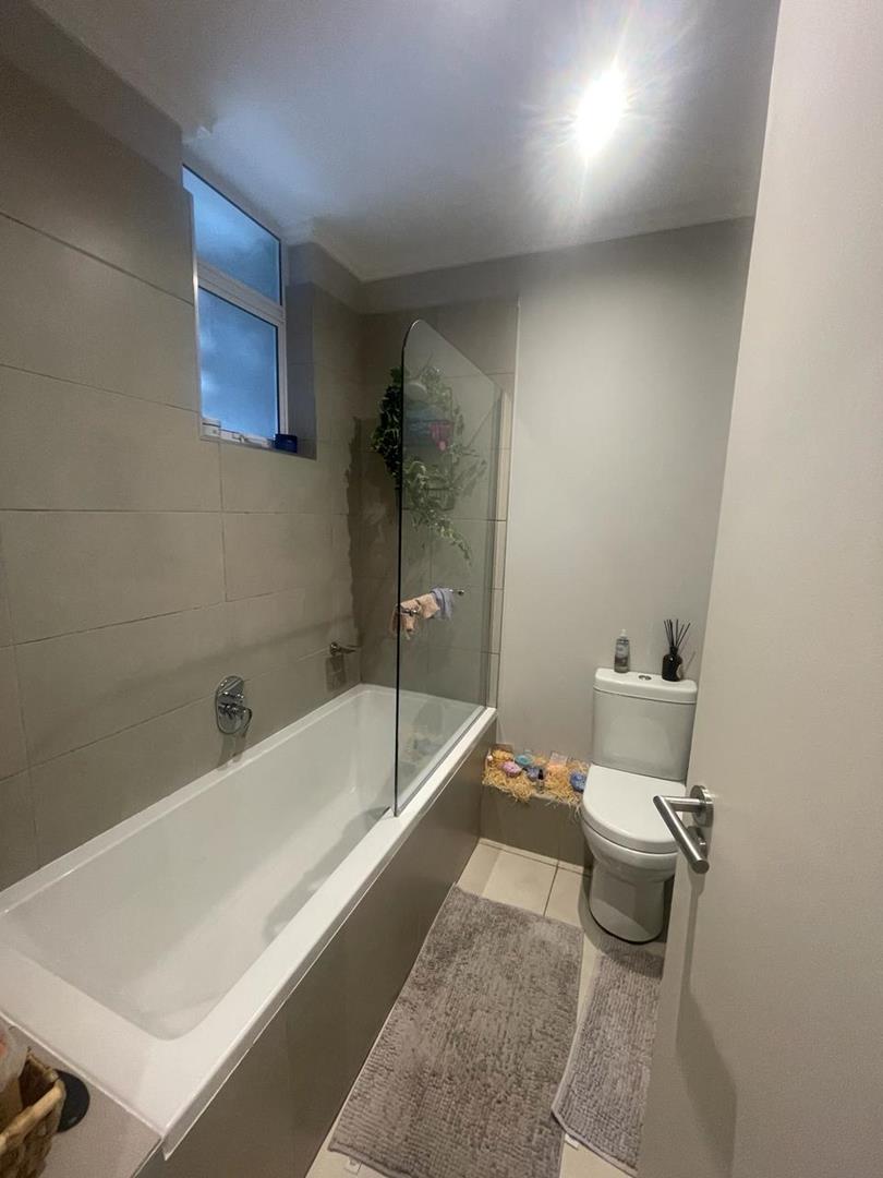 2 Bedroom Property for Sale in Morningside Gauteng