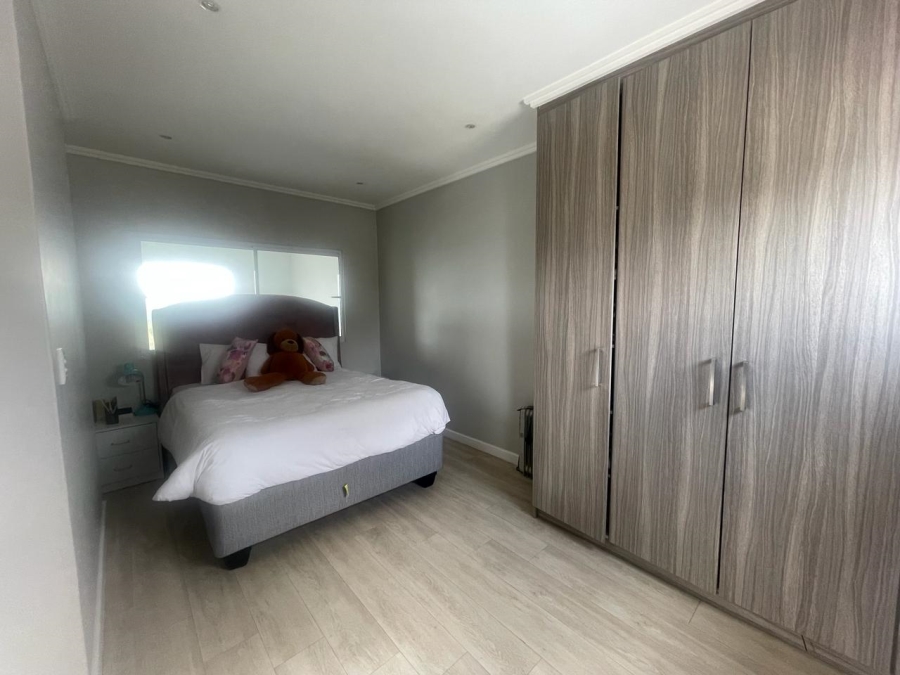 2 Bedroom Property for Sale in Morningside Gauteng