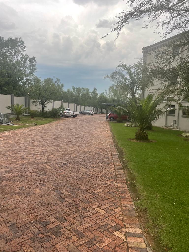 2 Bedroom Property for Sale in Sunninghill Gauteng