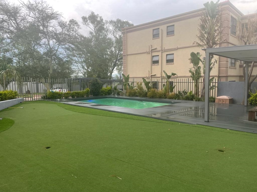 2 Bedroom Property for Sale in Sunninghill Gauteng