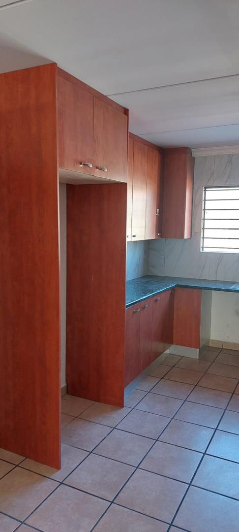 2 Bedroom Property for Sale in Sunninghill Gauteng