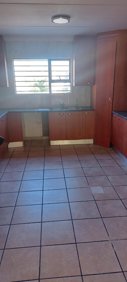 2 Bedroom Property for Sale in Sunninghill Gauteng