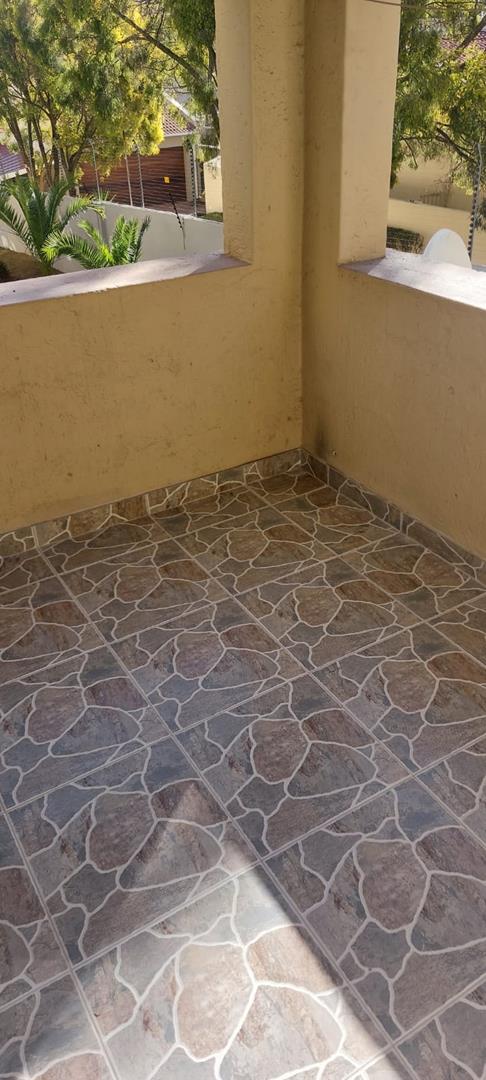 2 Bedroom Property for Sale in Sunninghill Gauteng