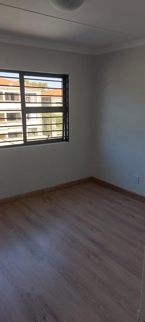 2 Bedroom Property for Sale in Sunninghill Gauteng