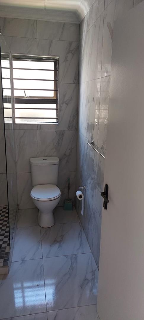 2 Bedroom Property for Sale in Sunninghill Gauteng