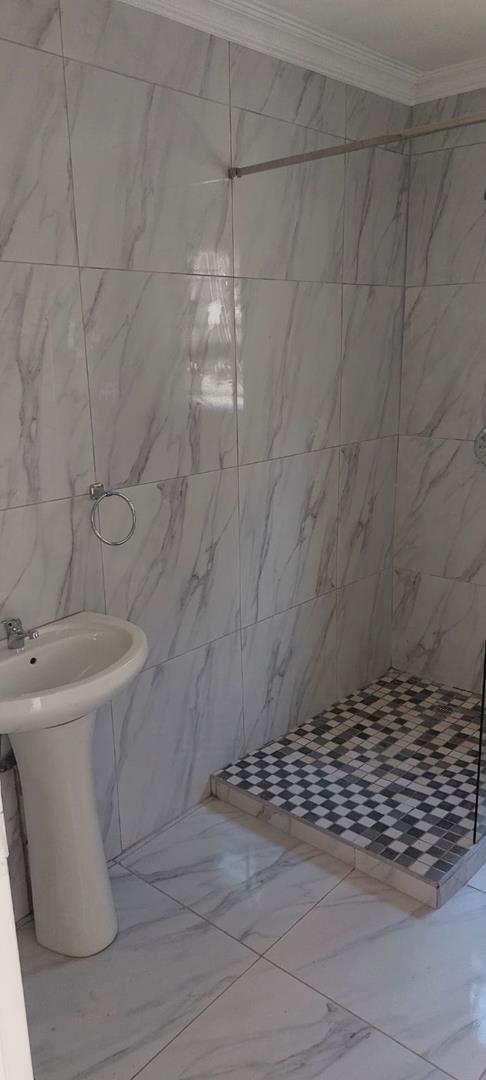 2 Bedroom Property for Sale in Sunninghill Gauteng