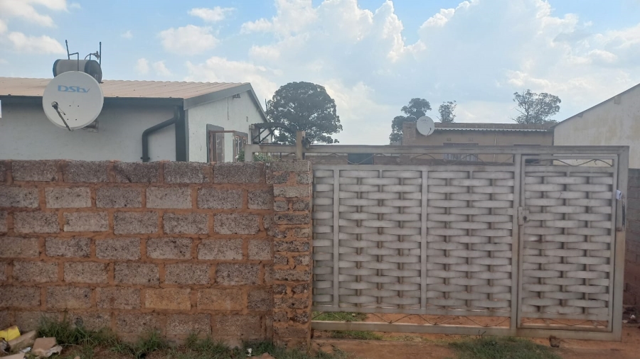 3 Bedroom Property for Sale in Roodekop Gauteng