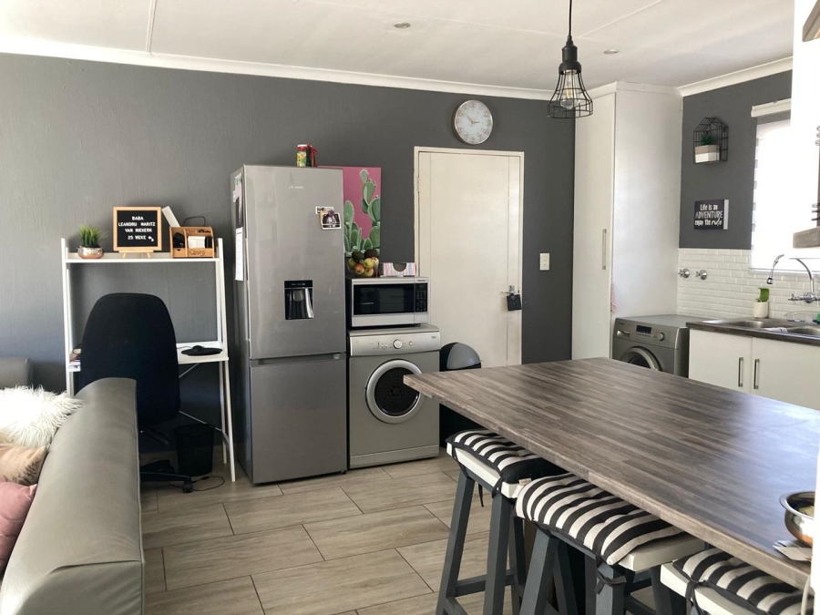 2 Bedroom Property for Sale in Verwoerdpark Gauteng