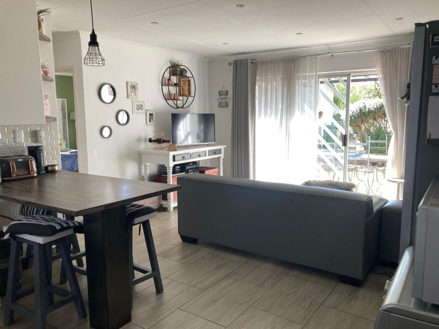 2 Bedroom Property for Sale in Verwoerdpark Gauteng